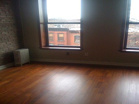 1st image of 101 15th St #Tr