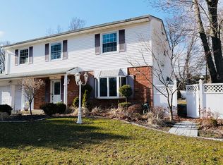 64 Fairfax Dr, Coram, NY 11727