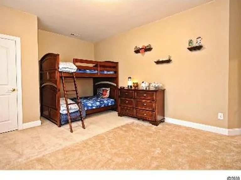715 Fairway Point Dr — Photo 12