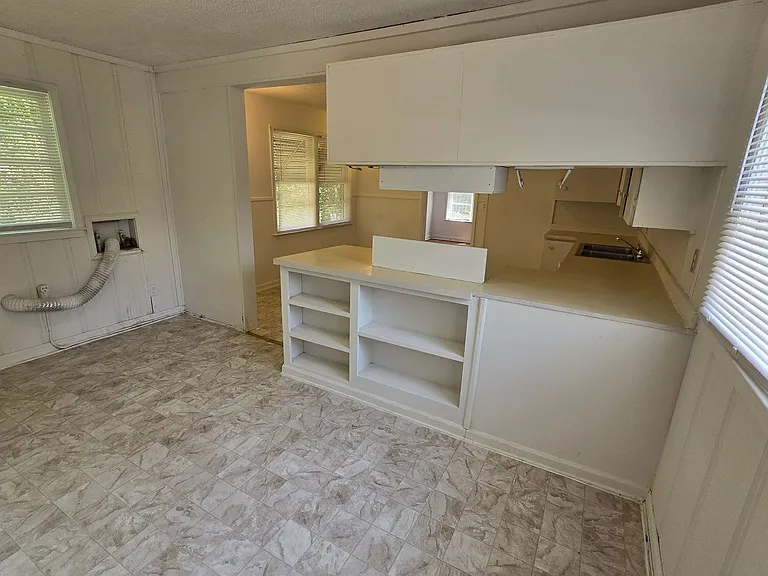 2102 Long Shadow Ln — Photo 11