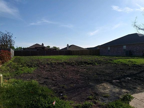 3rd image of 809 Kim Ln Lot 10