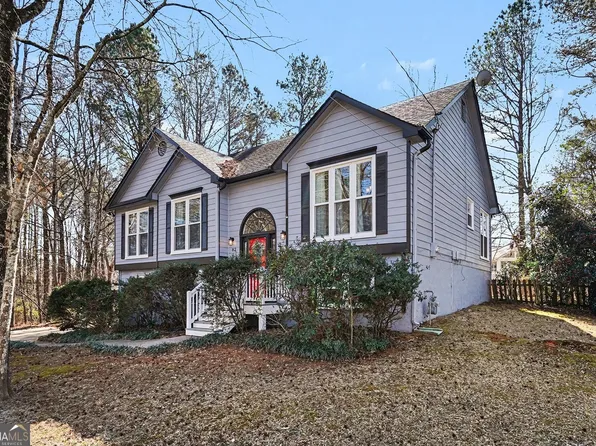 82 Maplewood Ct, Acworth, GA 30101