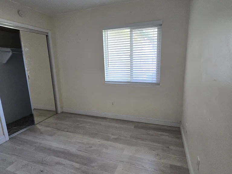17752 Collins Cir — Photo 34