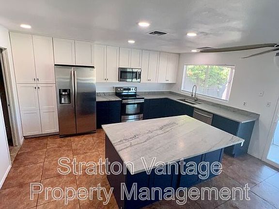 3rd image of 3026 S El Dorado