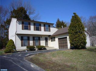 13 Hawthorne Rd, Sicklerville, NJ 08081