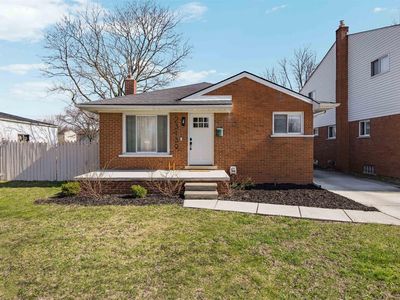 23139 Deziel St, Saint Clair Shores, MI, 48082