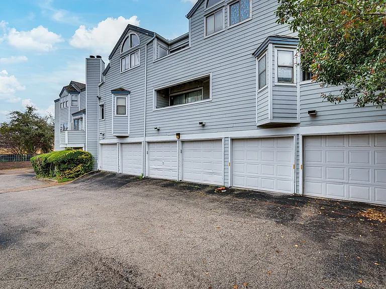 1808 Rio Grande St #4 — Photo 1