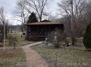 11245 Barton Ln, Dow, IL 62022