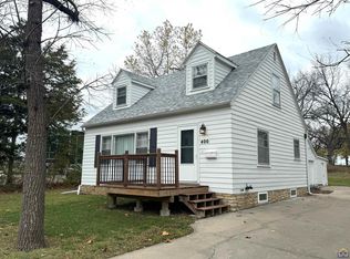 400 SW 24th St, Topeka, KS 66611