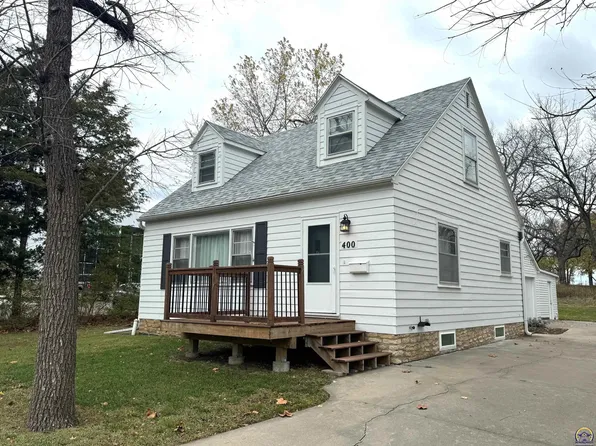 400 SW 24th St, Topeka, KS 66611