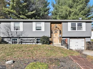 144 Rapho St, Manheim, PA 17545