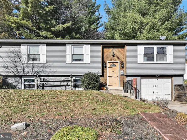 144 Rapho St, Manheim, PA 17545