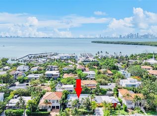 220 Hampton Ln, Key Biscayne, FL 33149