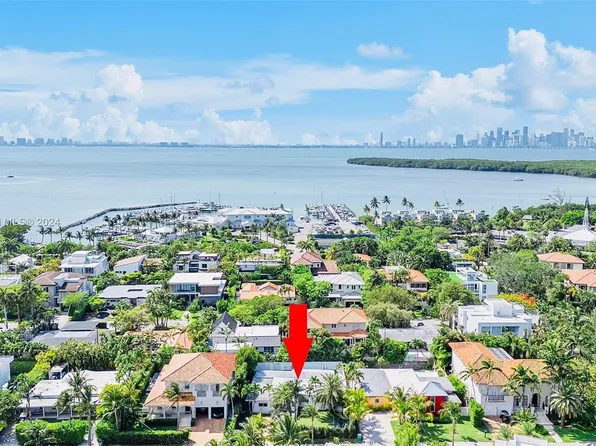 220 Hampton Ln, Key Biscayne, FL 33149
