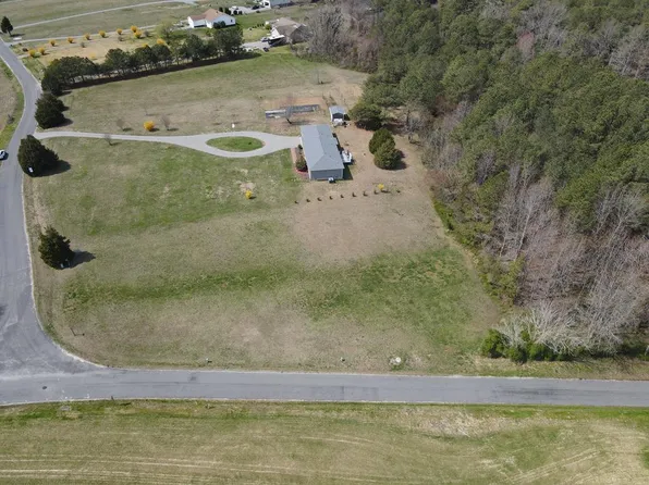 1 Captains Way, Reedville, VA 22539