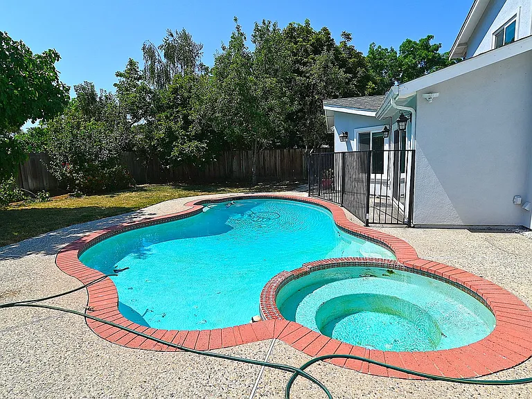3332 Hogarth Pl — Photo 6