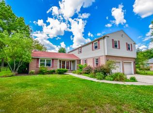 1935 Red Coach Rd NW, North Canton, OH 44720