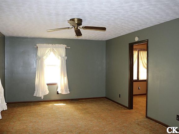 5th image of 50 Sharon Ln
