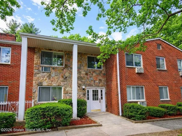 19 Gadsen Pl APT 2G, Staten Island, NY 10314