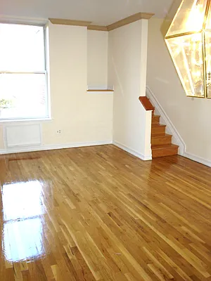 Living room, photo 1