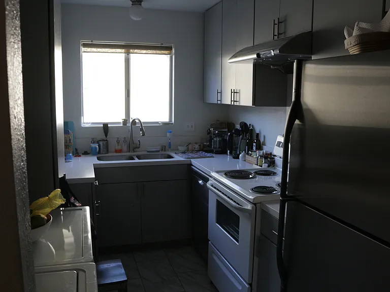 7869 Camino Huerta — Photo 4
