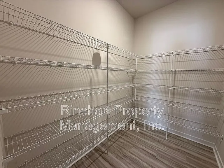 328 Ginsberg Rd — Photo 5