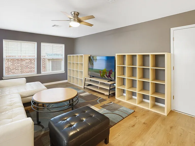 2911 Dason Ledge — Photo 28