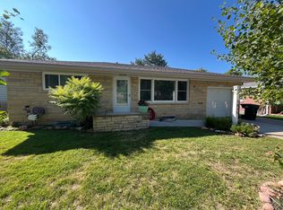 1835 Connie Rd, Lincoln, NE 68502