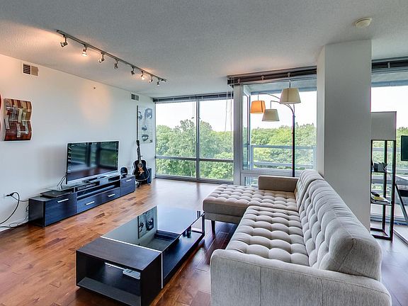 5th image of 9655 Woods Dr Unit 802