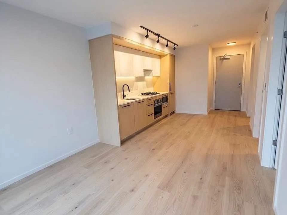 1 bed, 525 sqft, $2,600 — Photo 4