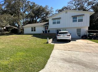 9088 Ridge Rd, Gulfport, MS 39503