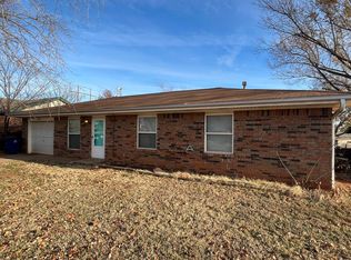 222 E Orbit Dr, Guthrie, OK 73044