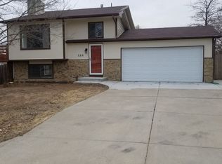225 E Rosewood Ln, Derby, KS 67037