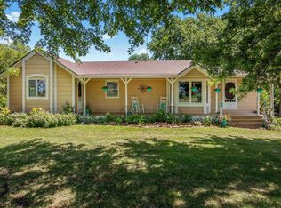 12306 S Croco Rd, Carbondale, KS 66414