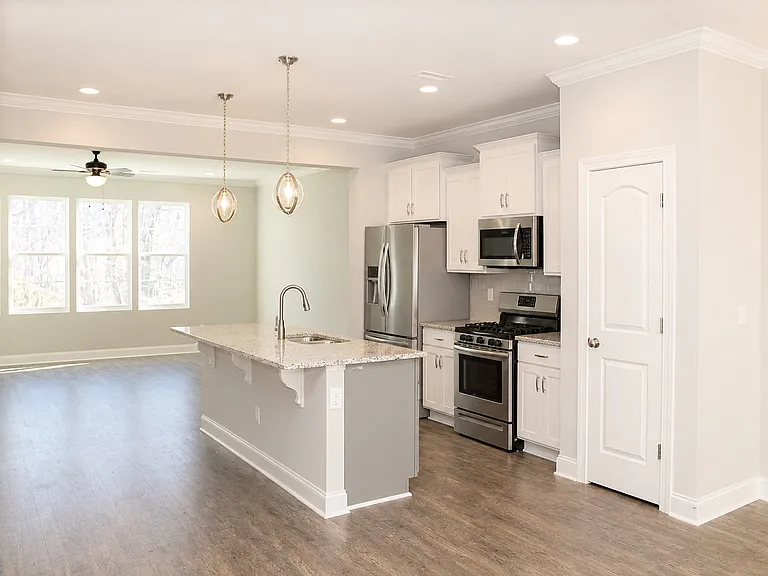 904 Laurel Gate Dr — Photo 8
