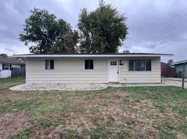 4913 Algonquin Trl, Kokomo, IN 46902