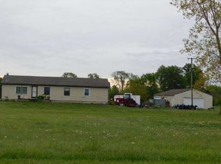 2704 Sheick Rd, Monroe, MI 48162