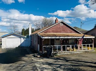513 S 3rd St, Selah, WA 98942