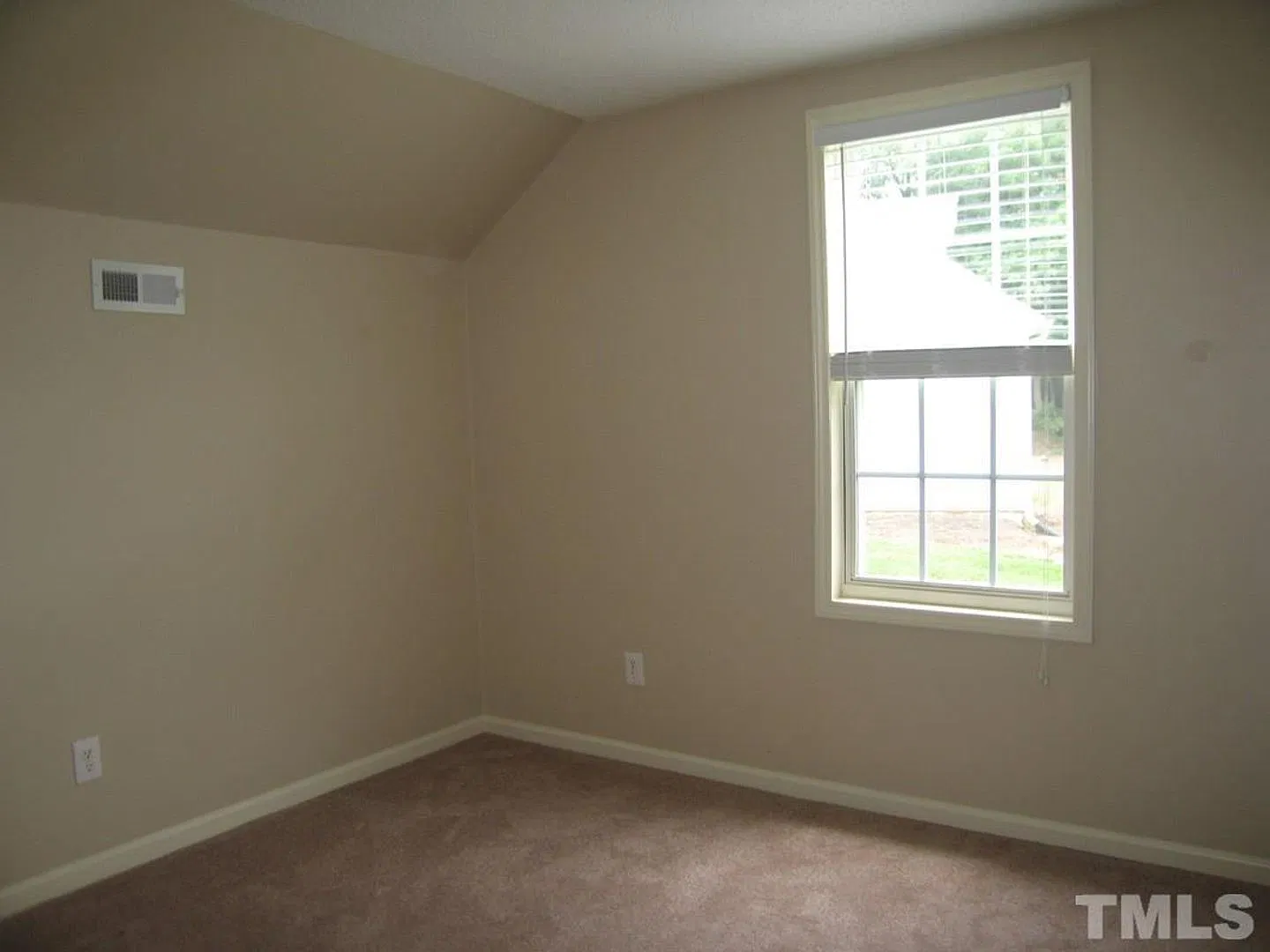 Great home in Chapel Hill! — Photo 4