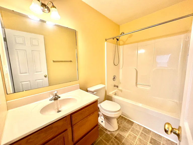 En Suite Bathroom