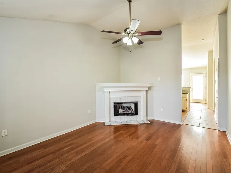 5290 Kristy Ln — Photo 4
