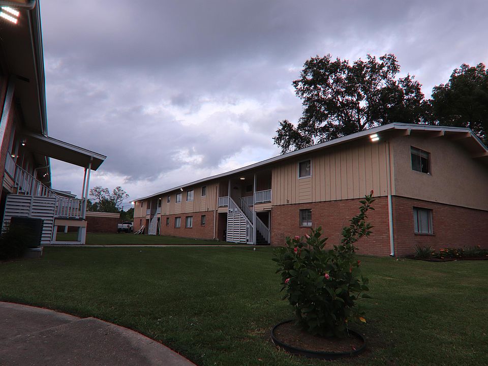 1st image of 1604 W Cherry Ave APT 15