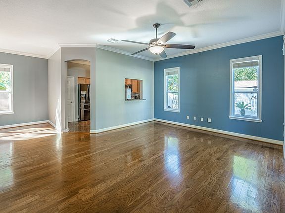 4th image of 808 N Shine Ave