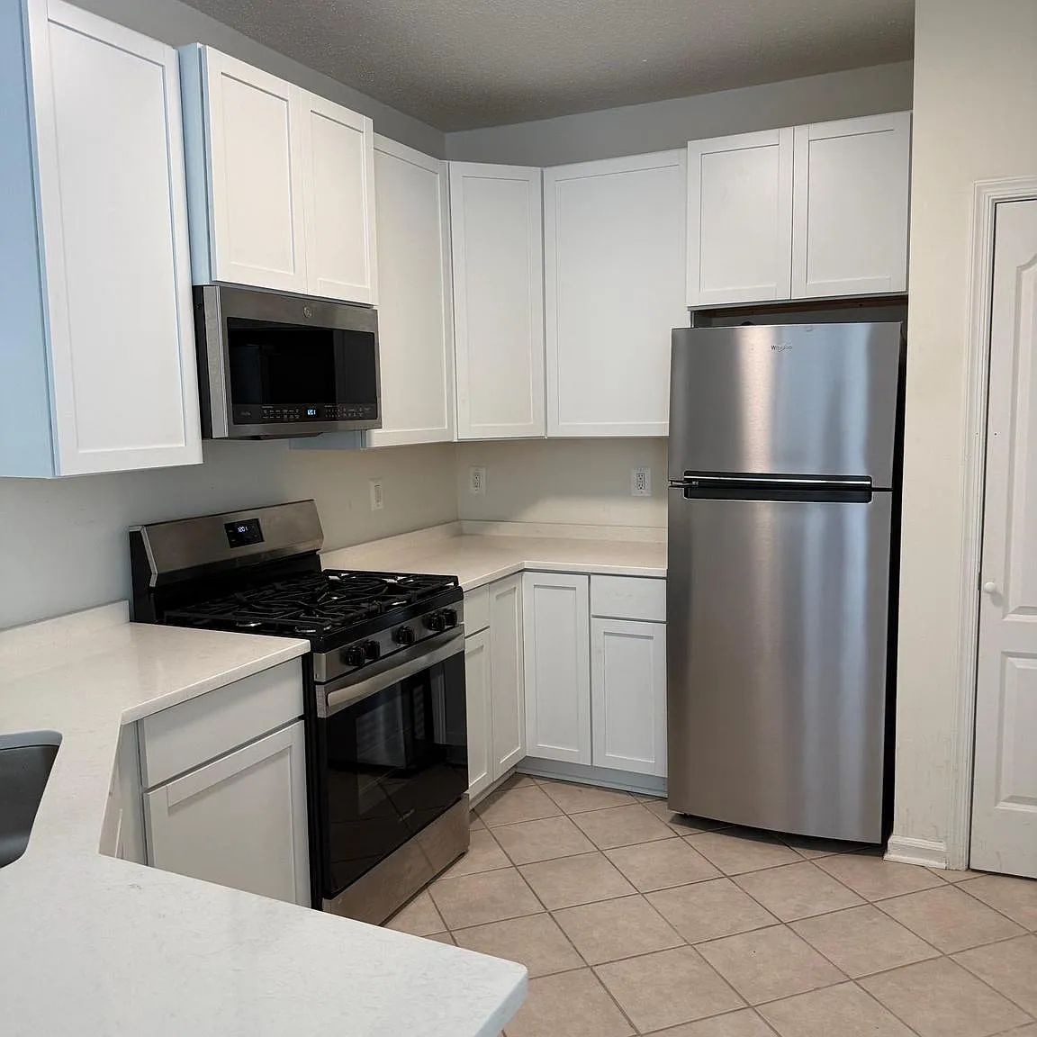 Edgewater At Town Center — Photo 2