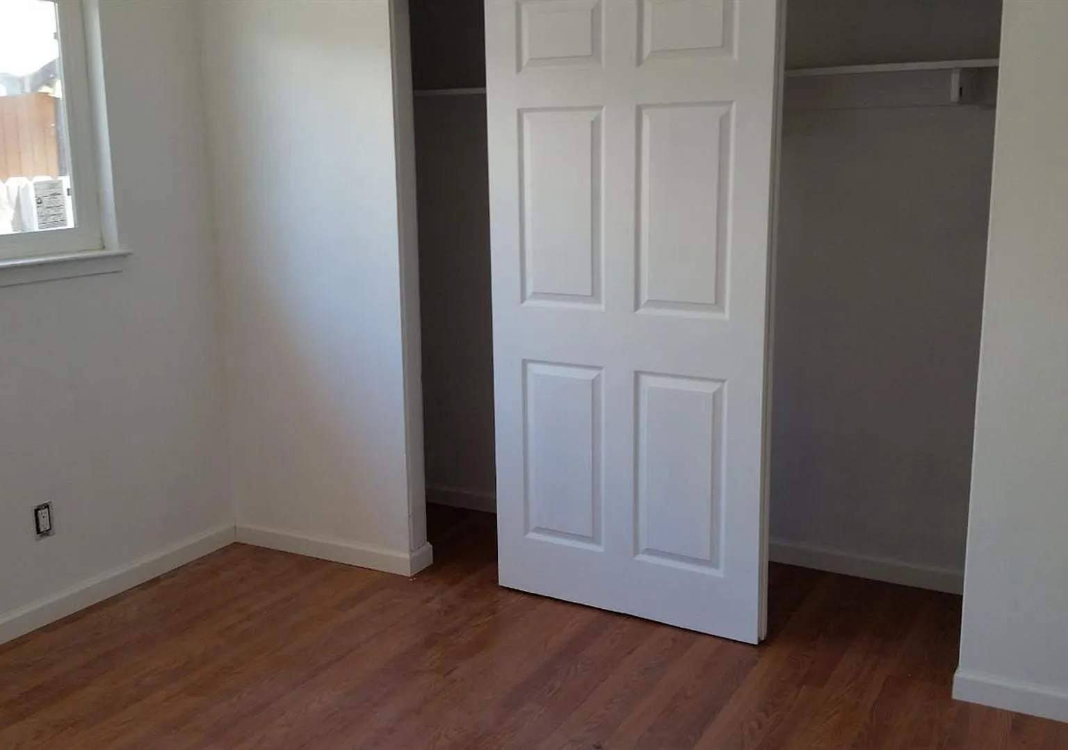 440-444 Harding Ave — Photo 3