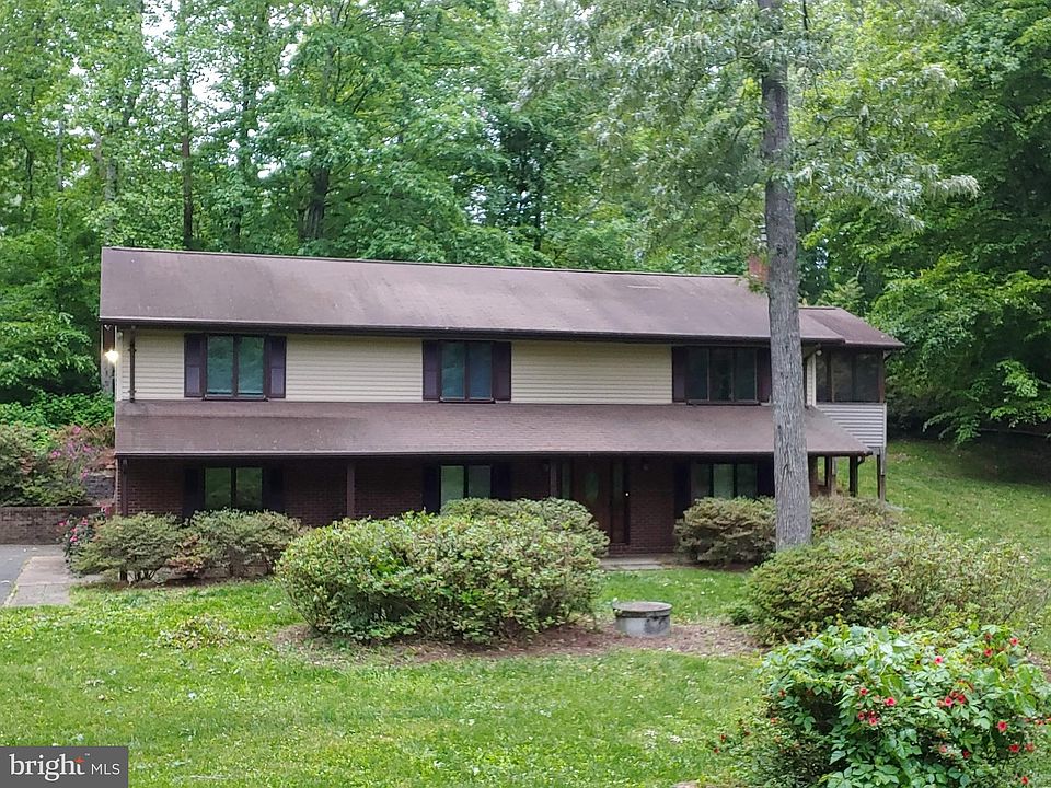1st image of 209 Beechwood Dr