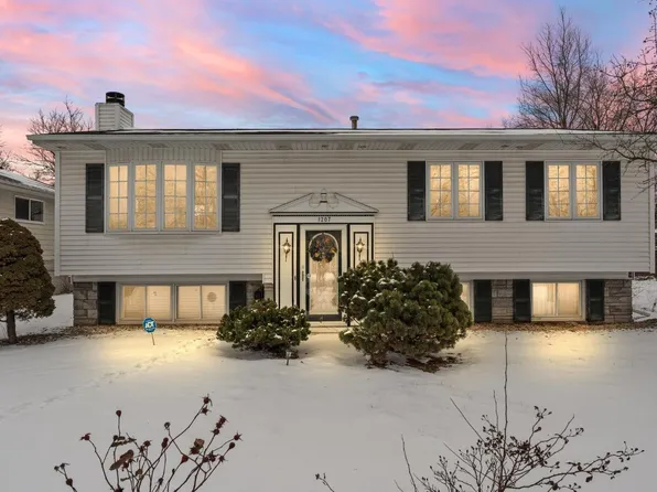 1207 N Arbogast St, Griffith, IN 46319