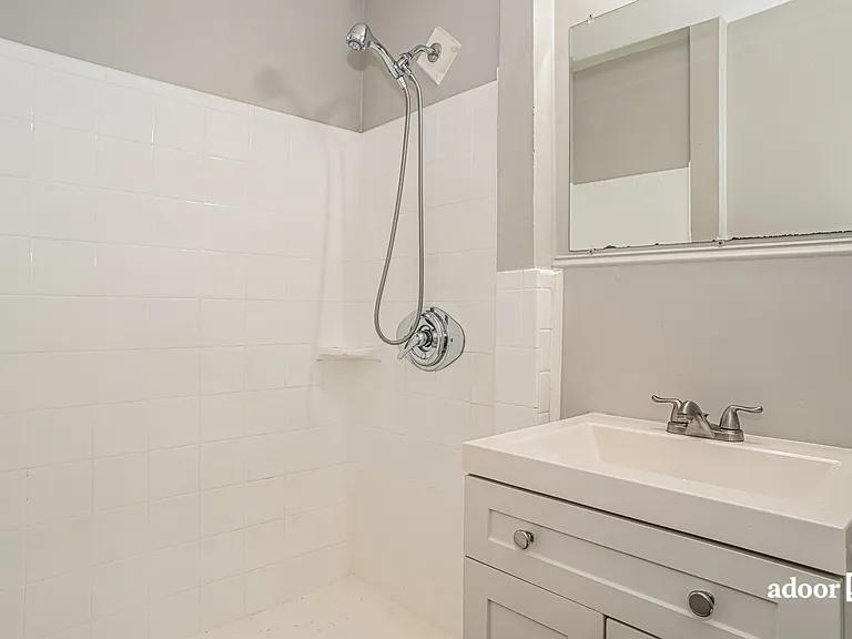 7720 Lazeau Dr — Photo 12