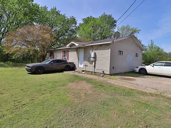 4th image of 319 Wayne Ave