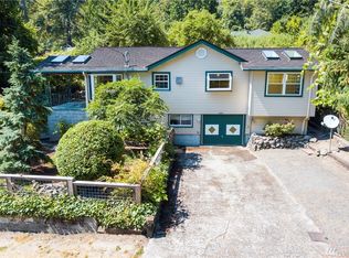 1635 Jacobsen Blvd, Bremerton, WA 98310